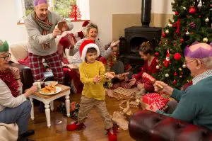 How to pull a Christmas cracker and WIN - family